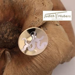 Handgemaakte geelgouden ring opgelegd met zilver mt 17,5