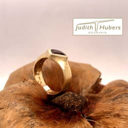 Handgemaakte geelgouden ring met fancy geslepen Toermalijn mt 17,75