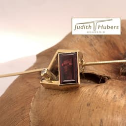 Handgemaakte geelgouden hanger met baguette geslepen Toermalijn en Diamant incl. omega collier